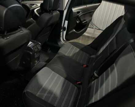 Белый Опель Инсигния, объемом двигателя 2 л и пробегом 325 тыс. км за 6599 $, фото 11 на Automoto.ua