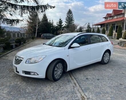 Белый Опель Инсигния, объемом двигателя 1.96 л и пробегом 236 тыс. км за 7800 $, фото 13 на Automoto.ua