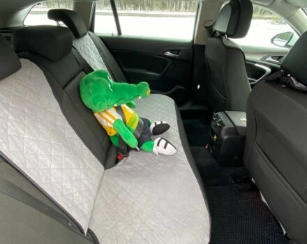 Белый Опель Инсигния, объемом двигателя 2 л и пробегом 310 тыс. км за 6800 $, фото 2 на Automoto.ua