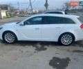 Белый Опель Инсигния, объемом двигателя 1.96 л и пробегом 290 тыс. км за 7799 $, фото 1 на Automoto.ua