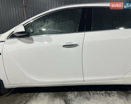 Белый Опель Инсигния, объемом двигателя 2 л и пробегом 263 тыс. км за 7599 $, фото 4 на Automoto.ua