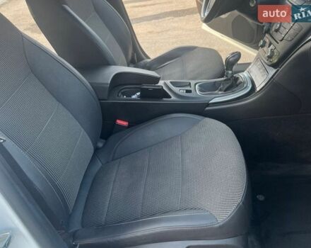 Белый Опель Инсигния, объемом двигателя 1.96 л и пробегом 290 тыс. км за 7999 $, фото 9 на Automoto.ua