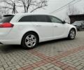Белый Опель Инсигния, объемом двигателя 2 л и пробегом 324 тыс. км за 7000 $, фото 6 на Automoto.ua
