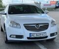 Білий Опель Інсігнія, об'ємом двигуна 2 л та пробігом 290 тис. км за 7900 $, фото 4 на Automoto.ua