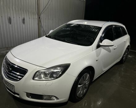 Белый Опель Инсигния, объемом двигателя 2 л и пробегом 325 тыс. км за 6599 $, фото 9 на Automoto.ua