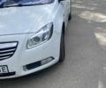 Білий Опель Інсігнія, об'ємом двигуна 2 л та пробігом 332 тис. км за 5500 $, фото 1 на Automoto.ua