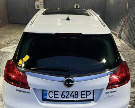Белый Опель Инсигния, объемом двигателя 2 л и пробегом 263 тыс. км за 7599 $, фото 2 на Automoto.ua