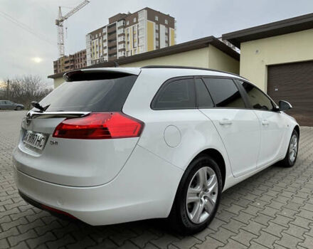 Белый Опель Инсигния, объемом двигателя 1.96 л и пробегом 260 тыс. км за 7700 $, фото 5 на Automoto.ua