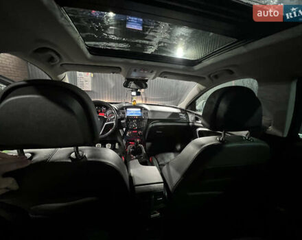 Белый Опель Инсигния, объемом двигателя 2 л и пробегом 263 тыс. км за 7599 $, фото 11 на Automoto.ua