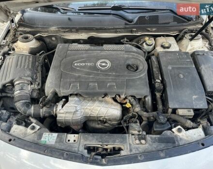 Белый Опель Инсигния, объемом двигателя 1.96 л и пробегом 236 тыс. км за 7800 $, фото 22 на Automoto.ua