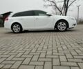 Белый Опель Инсигния, объемом двигателя 2 л и пробегом 324 тыс. км за 7000 $, фото 5 на Automoto.ua