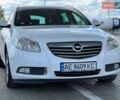 Білий Опель Інсігнія, об'ємом двигуна 2 л та пробігом 290 тис. км за 7900 $, фото 6 на Automoto.ua