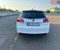 Белый Опель Инсигния, объемом двигателя 1.96 л и пробегом 280 тыс. км за 6800 $, фото 4 на Automoto.ua