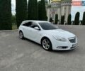 Белый Опель Инсигния, объемом двигателя 2 л и пробегом 271 тыс. км за 6500 $, фото 1 на Automoto.ua
