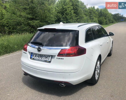 Белый Опель Инсигния, объемом двигателя 2 л и пробегом 219 тыс. км за 7950 $, фото 9 на Automoto.ua