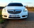 Белый Опель Инсигния, объемом двигателя 2 л и пробегом 234 тыс. км за 7450 $, фото 1 на Automoto.ua