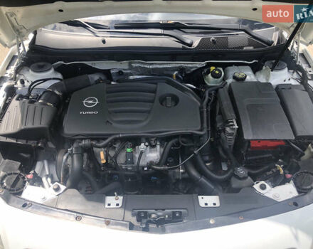 Білий Опель Інсігнія, об'ємом двигуна 2 л та пробігом 324 тис. км за 6600 $, фото 9 на Automoto.ua