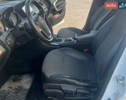 Белый Опель Инсигния, объемом двигателя 1.96 л и пробегом 290 тыс. км за 7999 $, фото 7 на Automoto.ua