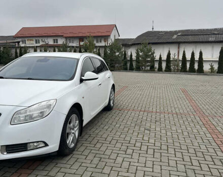 Белый Опель Инсигния, объемом двигателя 1.96 л и пробегом 323 тыс. км за 7300 $, фото 3 на Automoto.ua