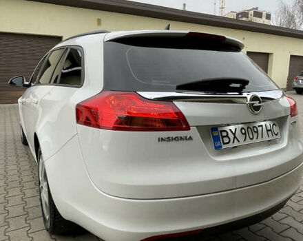 Белый Опель Инсигния, объемом двигателя 1.96 л и пробегом 260 тыс. км за 7700 $, фото 7 на Automoto.ua