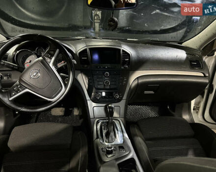 Белый Опель Инсигния, объемом двигателя 1.96 л и пробегом 295 тыс. км за 6450 $, фото 11 на Automoto.ua