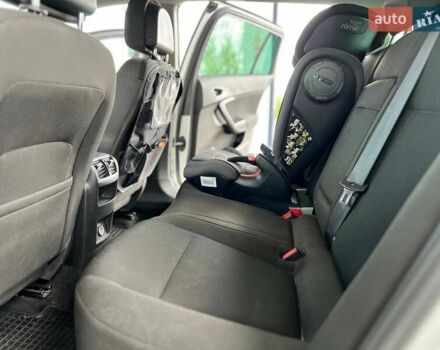 Білий Опель Інсігнія, об'ємом двигуна 2 л та пробігом 290 тис. км за 7900 $, фото 17 на Automoto.ua