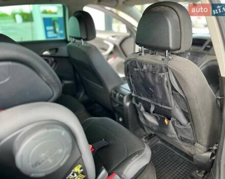 Білий Опель Інсігнія, об'ємом двигуна 2 л та пробігом 290 тис. км за 7900 $, фото 16 на Automoto.ua