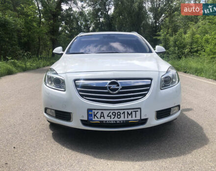 Білий Опель Інсігнія, об'ємом двигуна 2 л та пробігом 324 тис. км за 6600 $, фото 4 на Automoto.ua