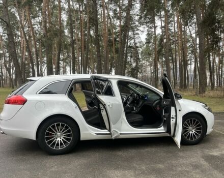 Белый Опель Инсигния, объемом двигателя 2.8 л и пробегом 265 тыс. км за 6500 $, фото 18 на Automoto.ua