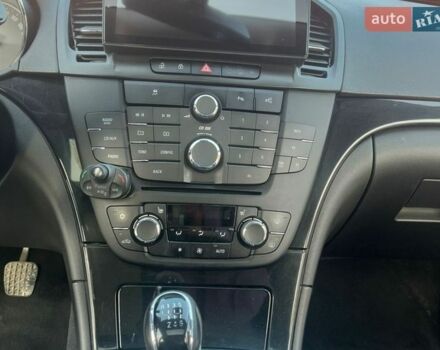 Белый Опель Инсигния, объемом двигателя 1.96 л и пробегом 290 тыс. км за 7999 $, фото 5 на Automoto.ua