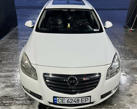 Білий Опель Інсігнія, об'ємом двигуна 2 л та пробігом 263 тис. км за 7700 $, фото 2 на Automoto.ua