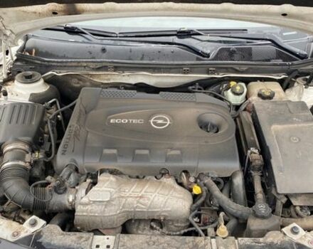 Белый Опель Инсигния, объемом двигателя 1.96 л и пробегом 230 тыс. км за 7500 $, фото 5 на Automoto.ua