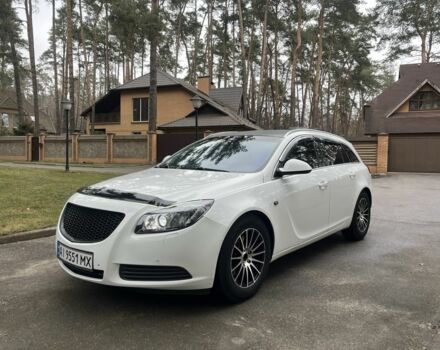 Белый Опель Инсигния, объемом двигателя 2.8 л и пробегом 265 тыс. км за 6500 $, фото 1 на Automoto.ua