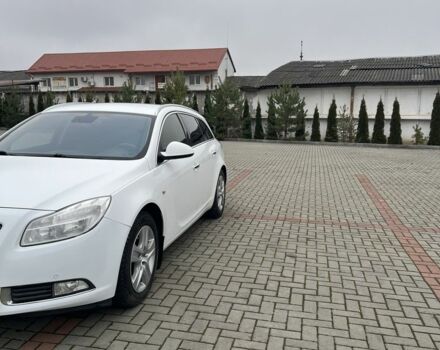 Белый Опель Инсигния, объемом двигателя 2 л и пробегом 324 тыс. км за 7000 $, фото 3 на Automoto.ua