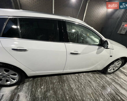 Білий Опель Інсігнія, об'ємом двигуна 2 л та пробігом 263 тис. км за 7700 $, фото 8 на Automoto.ua