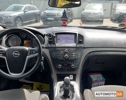 Белый Опель Инсигния, объемом двигателя 2 л и пробегом 213 тыс. км за 9900 $, фото 16 на Automoto.ua