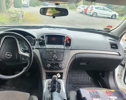 Опель Інсігнія 2012 у Мукачеве на Automoto.ua Білий Опель Інсігнія, об'ємом двигуна 2 л та пробігом 217 тис. км за 9400 $, фото 11 на Automoto.ua