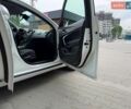 Белый Опель Инсигния, объемом двигателя 1.96 л и пробегом 305 тыс. км за 8500 $, фото 27 на Automoto.ua