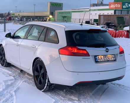 Белый Опель Инсигния, объемом двигателя 1.96 л и пробегом 276 тыс. км за 7600 $, фото 2 на Automoto.ua