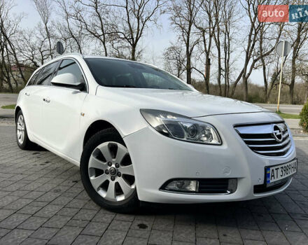 Білий Опель Інсігнія, об'ємом двигуна 1.96 л та пробігом 141 тис. км за 9800 $, фото 21 на Automoto.ua