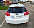 Белый Опель Инсигния, объемом двигателя 2 л и пробегом 290 тыс. км за 7900 $, фото 3 на Automoto.ua