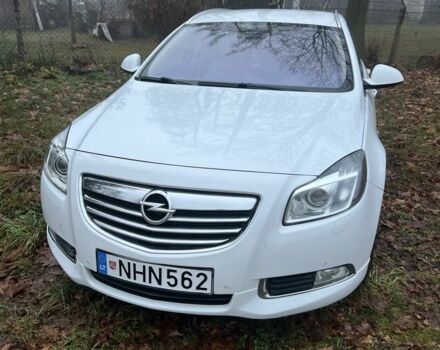 Білий Опель Інсігнія, об'ємом двигуна 0 л та пробігом 251 тис. км за 6449 $, фото 2 на Automoto.ua