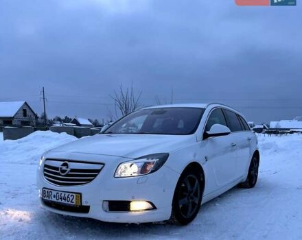 Белый Опель Инсигния, объемом двигателя 1.96 л и пробегом 326 тыс. км за 7600 $, фото 1 на Automoto.ua