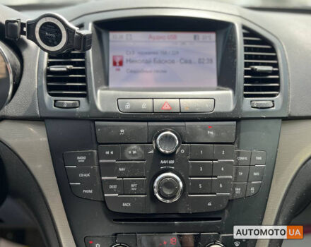 Белый Опель Инсигния, объемом двигателя 2 л и пробегом 213 тыс. км за 9900 $, фото 19 на Automoto.ua