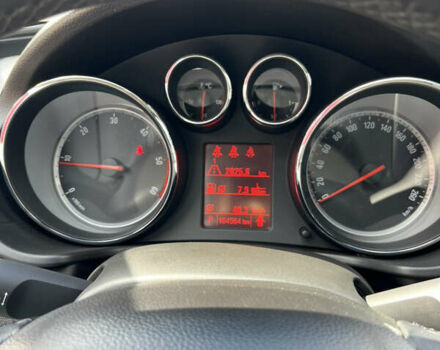 Білий Опель Інсігнія, об'ємом двигуна 1.96 л та пробігом 164 тис. км за 9200 $, фото 16 на Automoto.ua