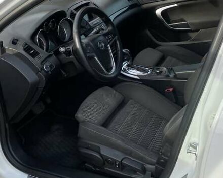 Белый Опель Инсигния, объемом двигателя 1.96 л и пробегом 274 тыс. км за 10200 $, фото 16 на Automoto.ua