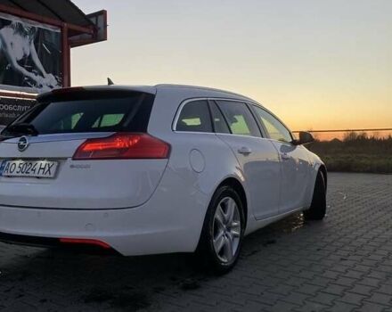 Белый Опель Инсигния, объемом двигателя 2 л и пробегом 330 тыс. км за 7100 $, фото 2 на Automoto.ua