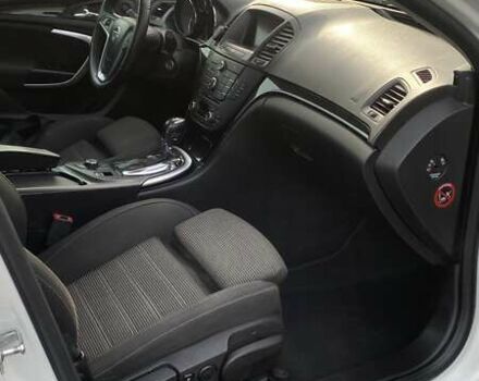 Белый Опель Инсигния, объемом двигателя 1.96 л и пробегом 274 тыс. км за 10200 $, фото 30 на Automoto.ua