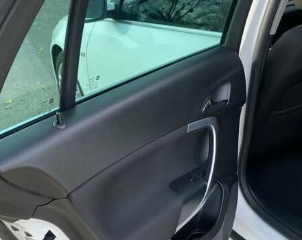 Белый Опель Инсигния, объемом двигателя 1.96 л и пробегом 274 тыс. км за 10200 $, фото 21 на Automoto.ua