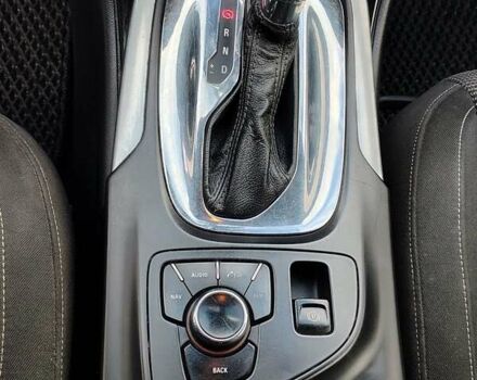 Белый Опель Инсигния, объемом двигателя 1.96 л и пробегом 287 тыс. км за 8300 $, фото 5 на Automoto.ua